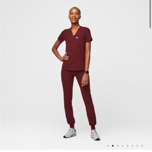 Figs set, Catarina 1 pocket top and Yola™ Skinny Scrub Pants, both size XS